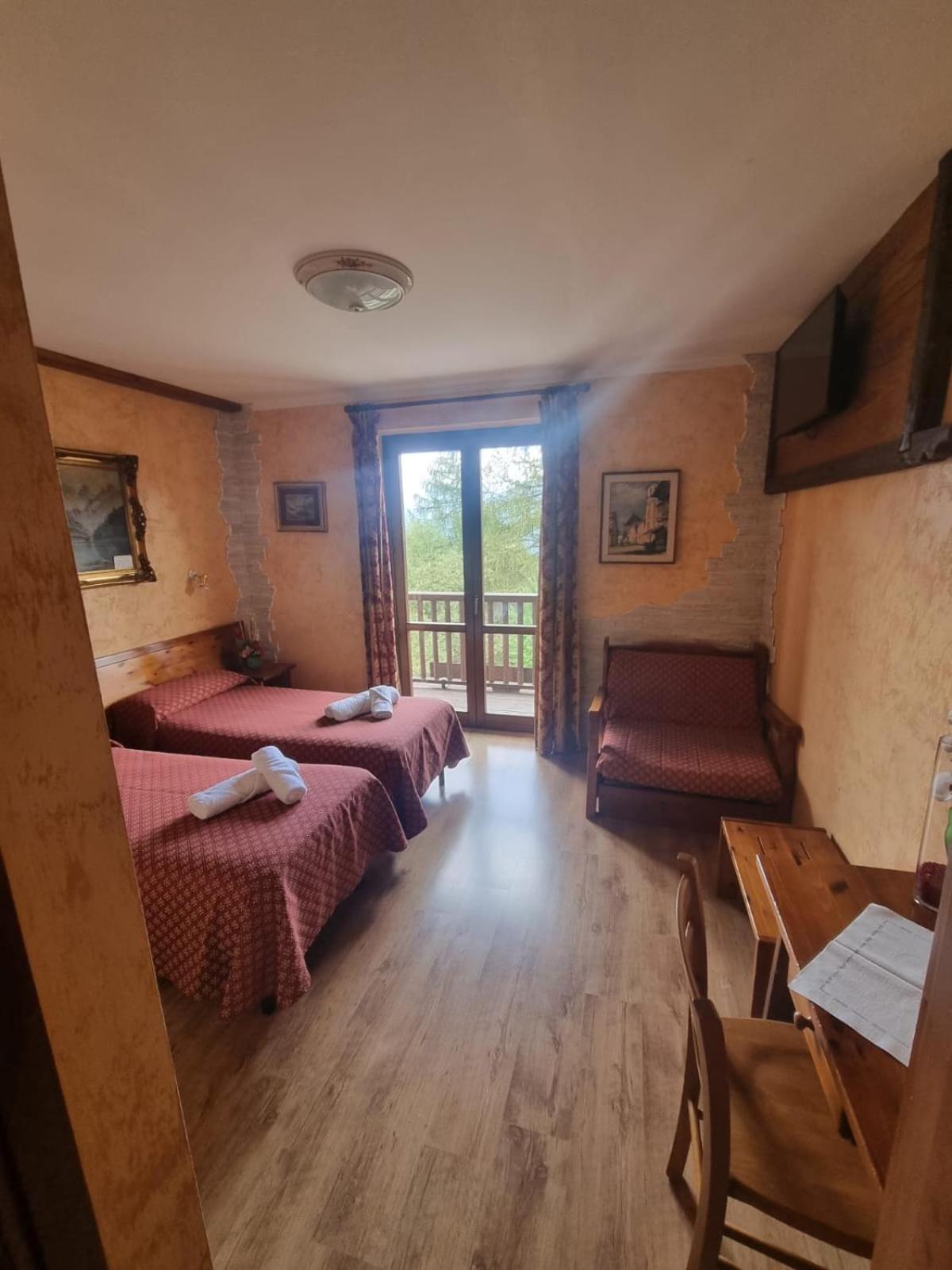 Park Hotel Gran Bosco Oulx 外观 照片