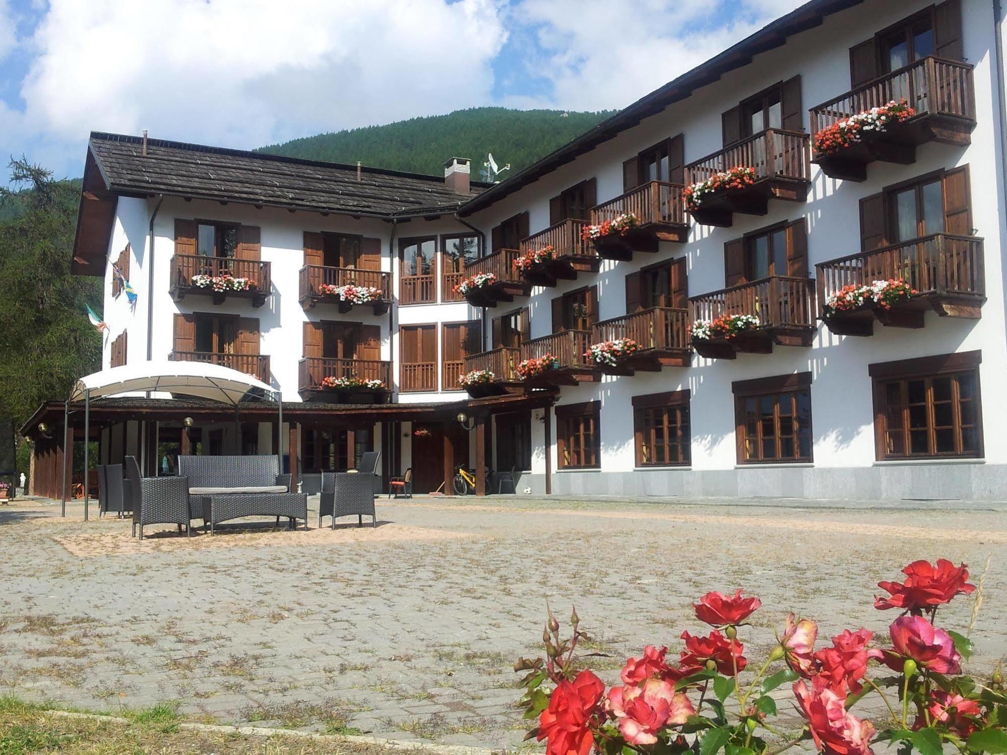 Park Hotel Gran Bosco Oulx 外观 照片